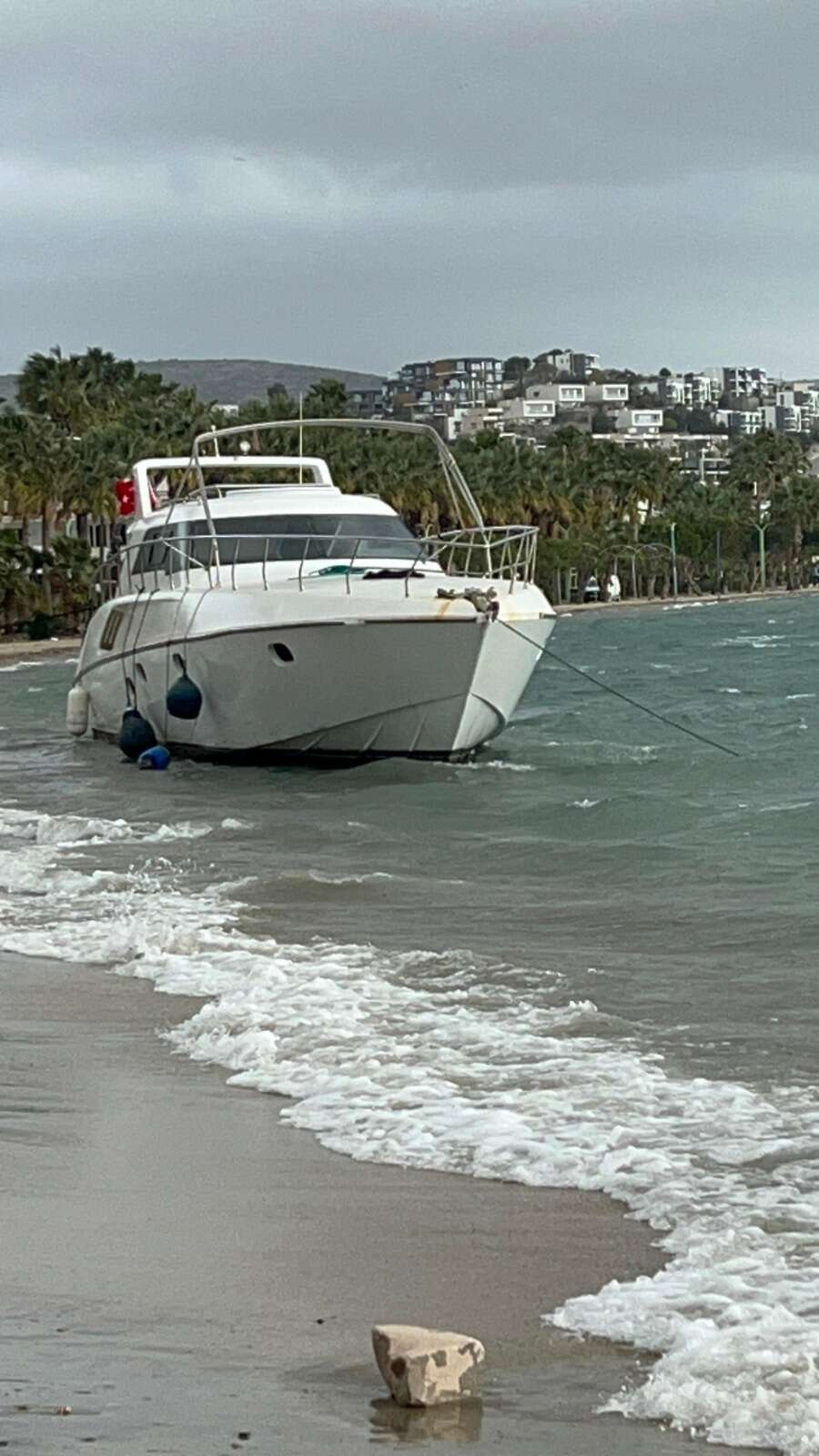 Fırtına Turizm Cenneti Bodrum’u Vurdu, Tekneler Birbirine Girdi 6